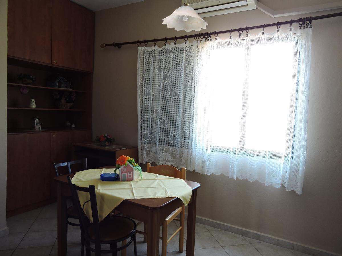 Astris Beach Bagian luar foto